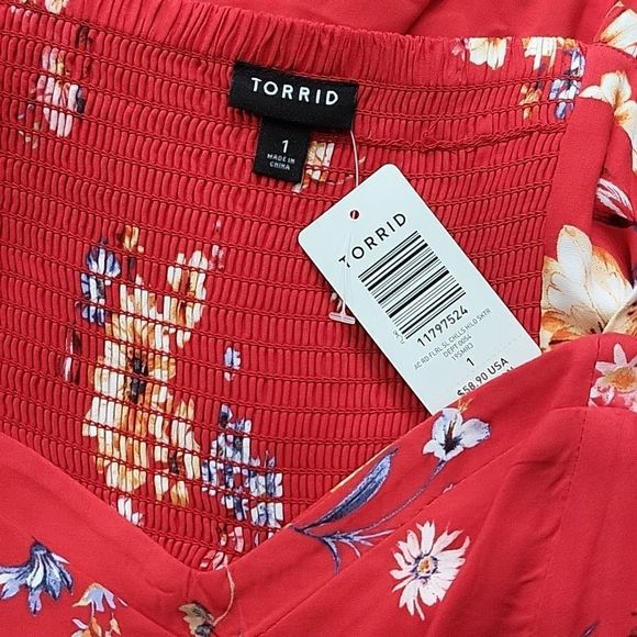 TORRID Red Floral Mini Challis Hogh-Low Skater Dress Size 1 - Picture 2 of 3